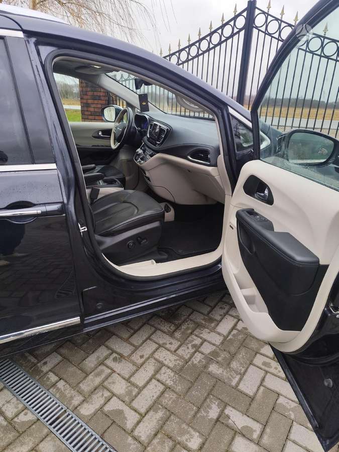 Chrysler Pacifica, 3.6 l., Минивэн