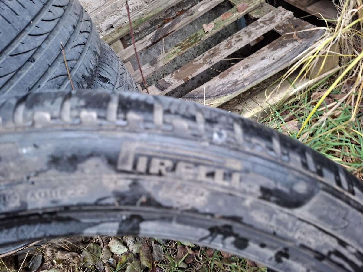 Pirelli, winter 275/40 R21