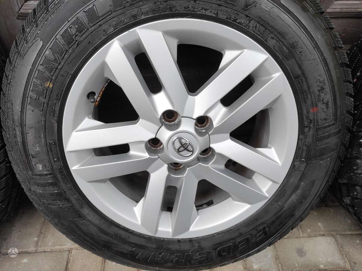 Toyota, lengvojo lydinio, R17