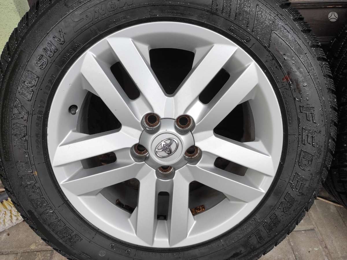 Toyota, lengvojo lydinio, R17