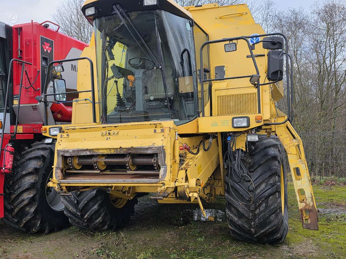 New Holland TX68SLH, комбайны
