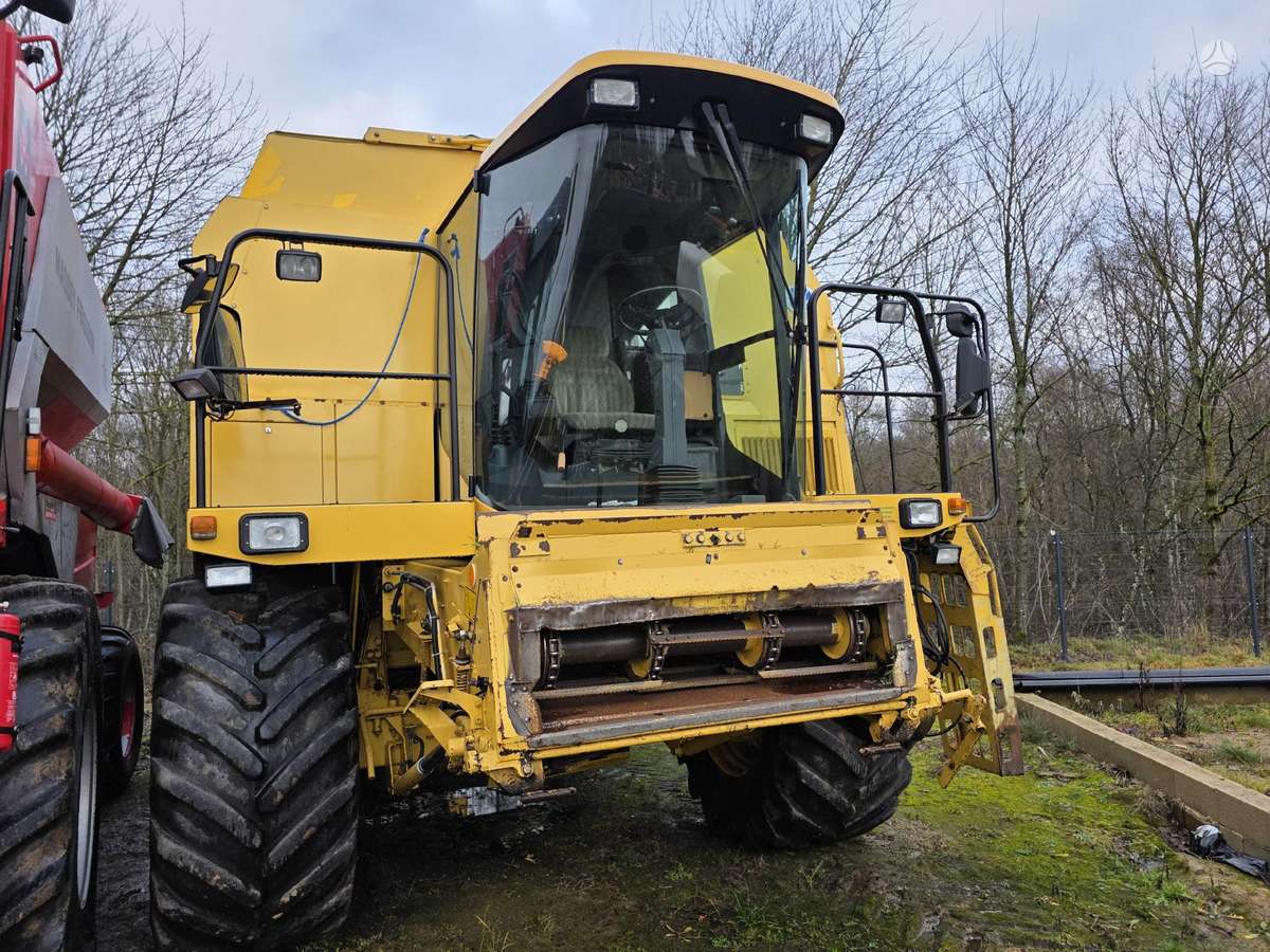 New Holland TX68SLH, комбайны