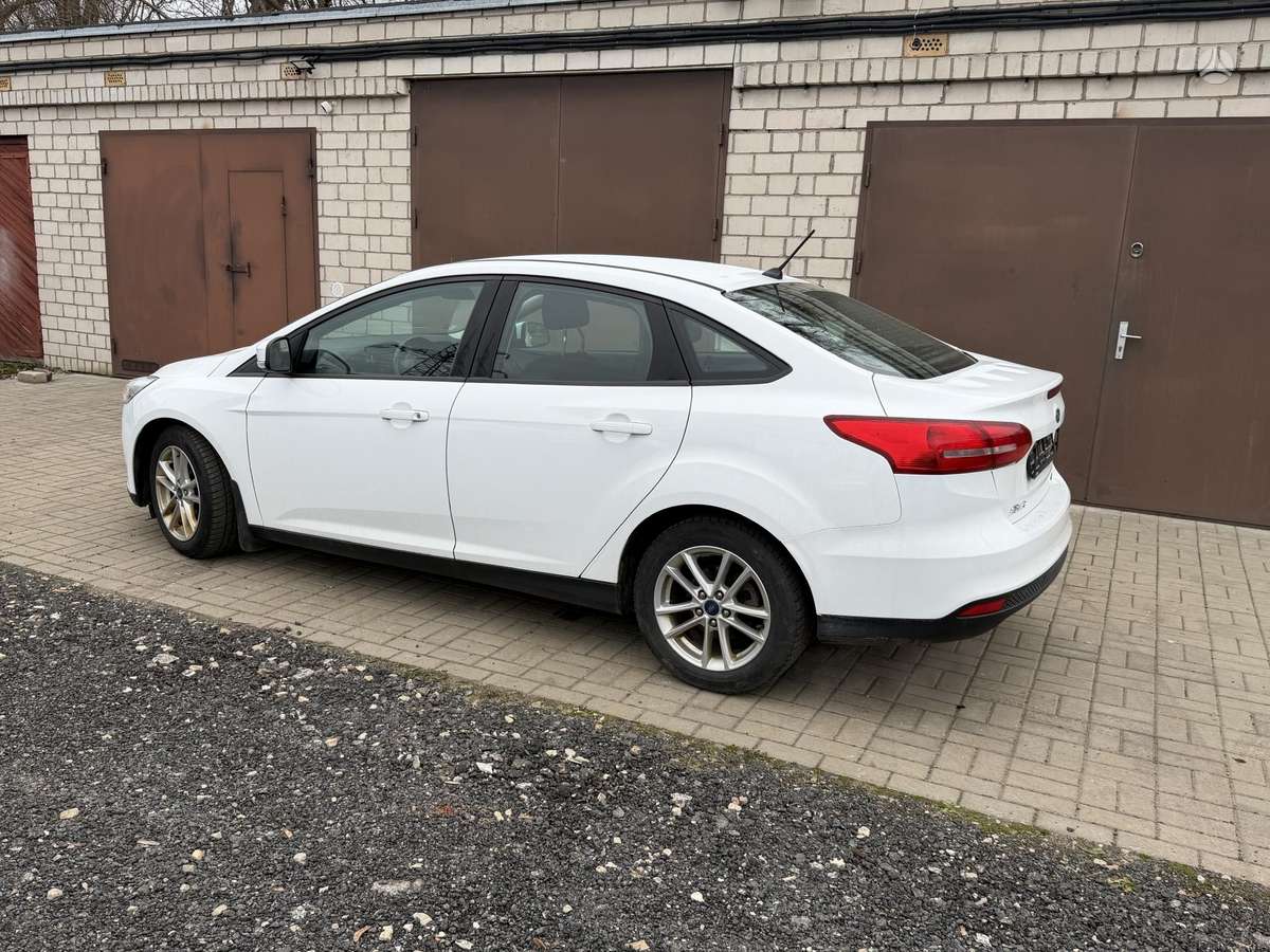 Ford Focus, 1.0 l., Седан