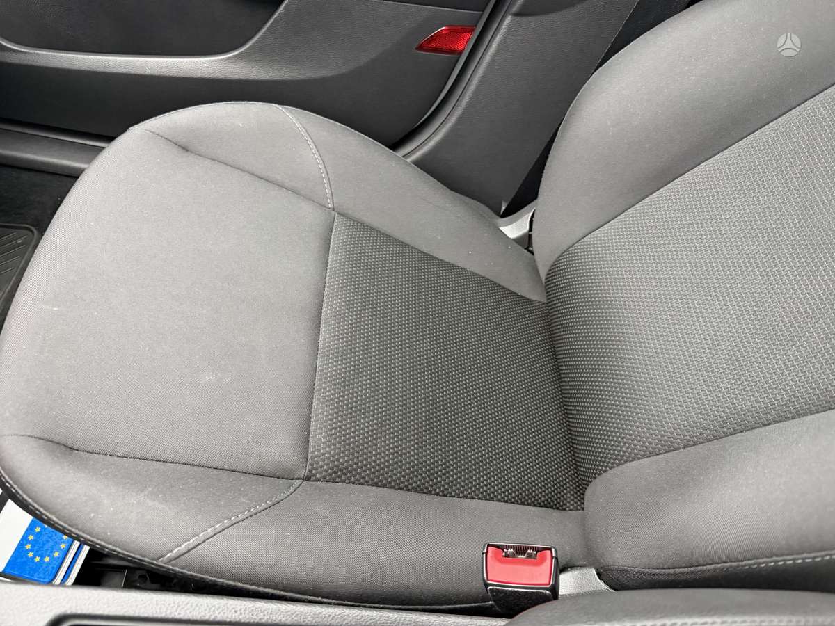Ford Focus, 1.0 l., Седан