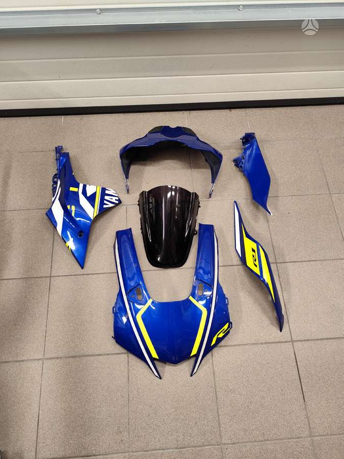 Yamaha R1, superbikes