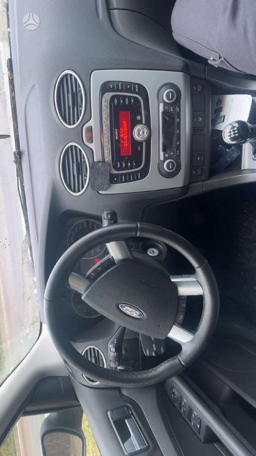 Ford Focus, 1.7 l., hatchback