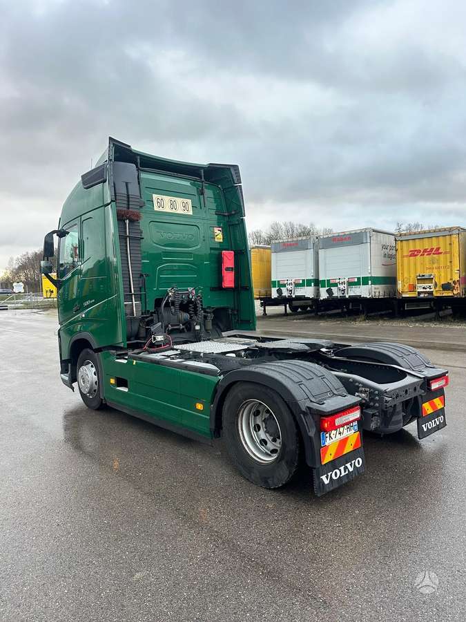 Volvo FH 500, single sleeper