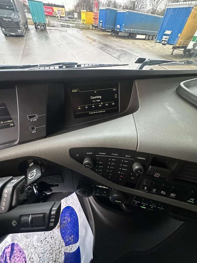 Volvo FH 500, single sleeper