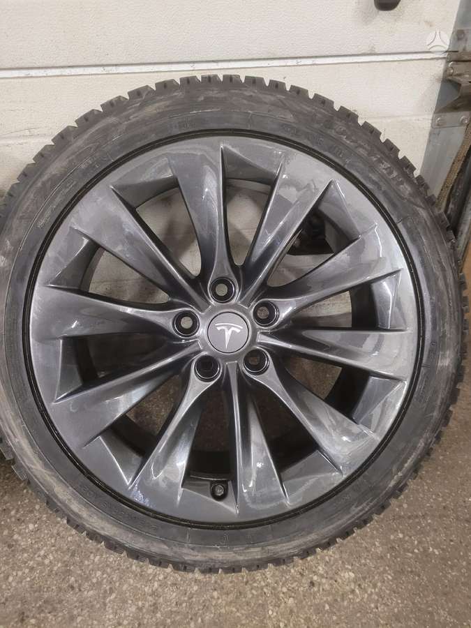TESLA Su padangomis, легкосплавные , R19