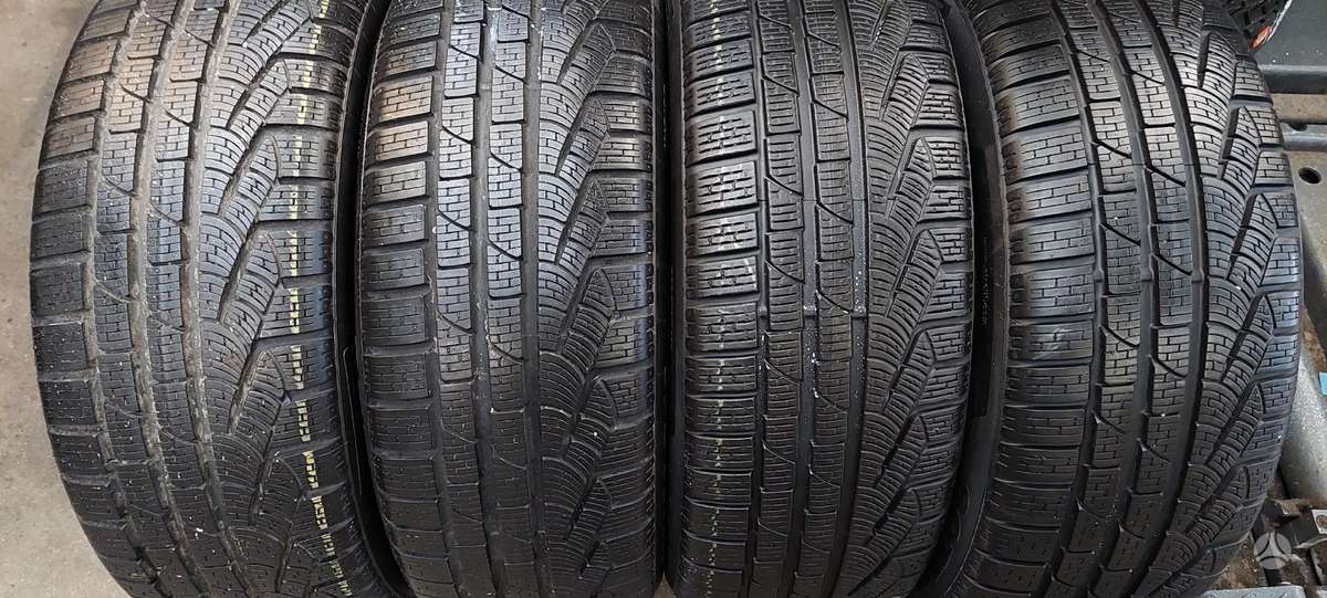 Pirelli, žieminės 235/50 R19