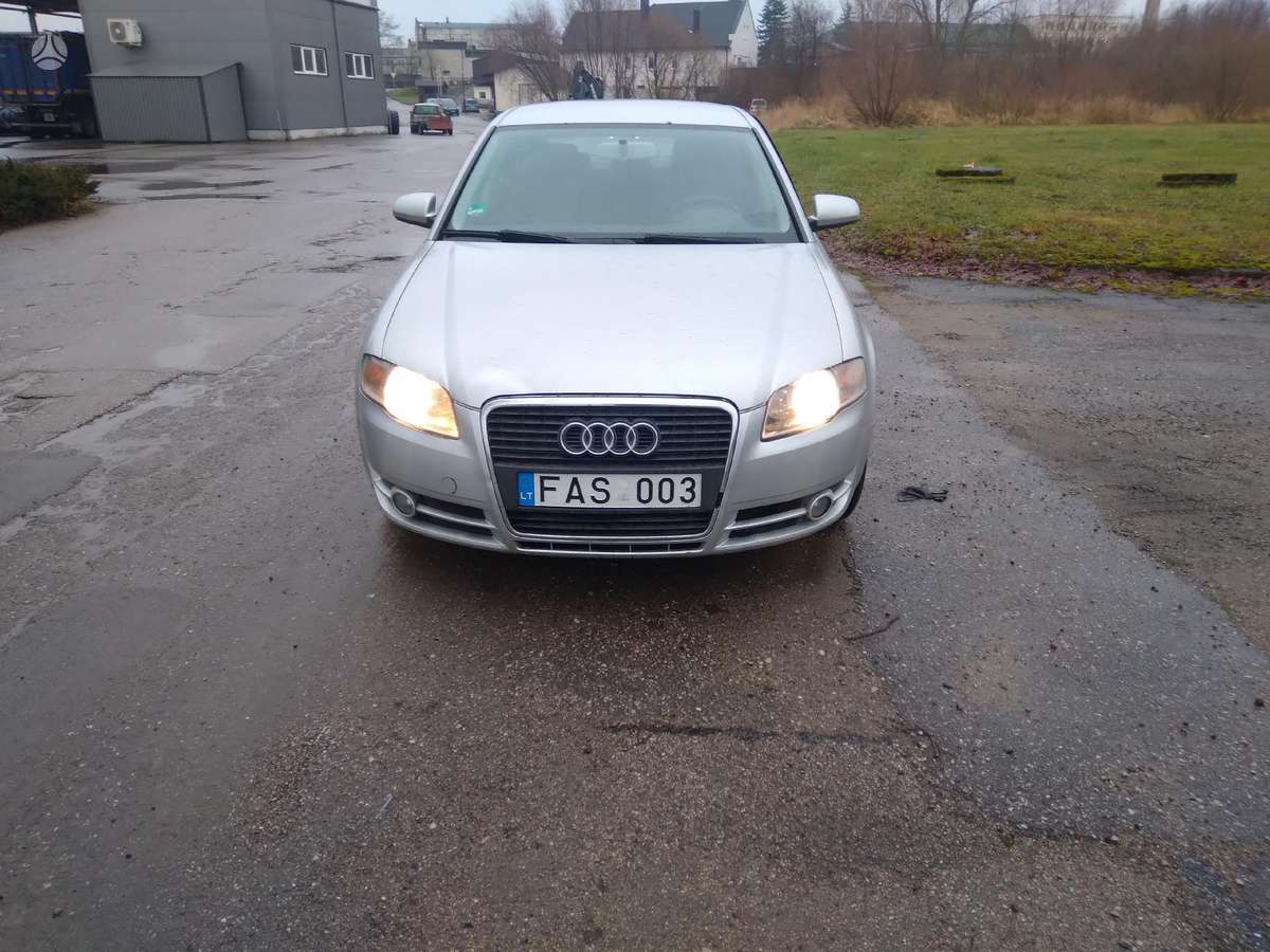 Audi A4, 2.0 l., saloon / sedan