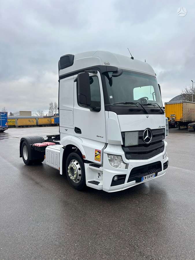 Mercedes-Benz Actros 1843, single sleeper