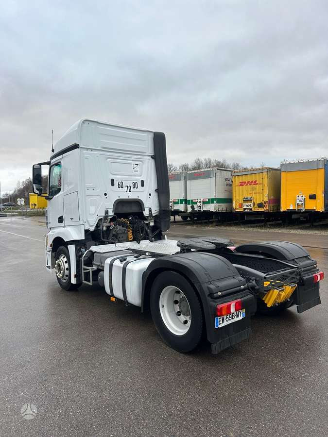 Mercedes-Benz Actros 1843, single sleeper