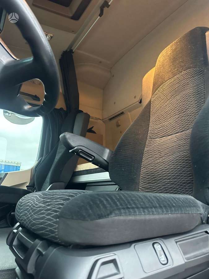 Mercedes-Benz Actros 1843, single sleeper