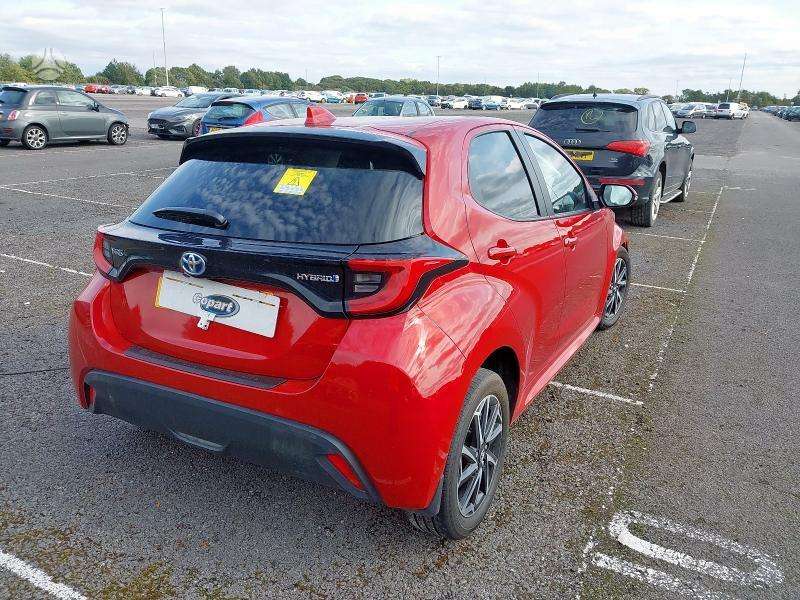 Toyota Yaris for parts