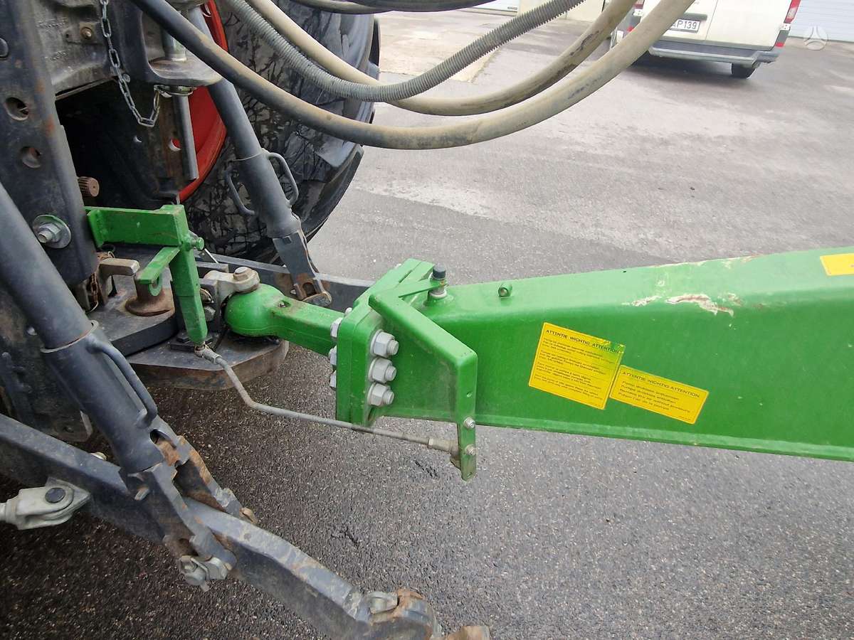 John Deere R 962 i, sprayers