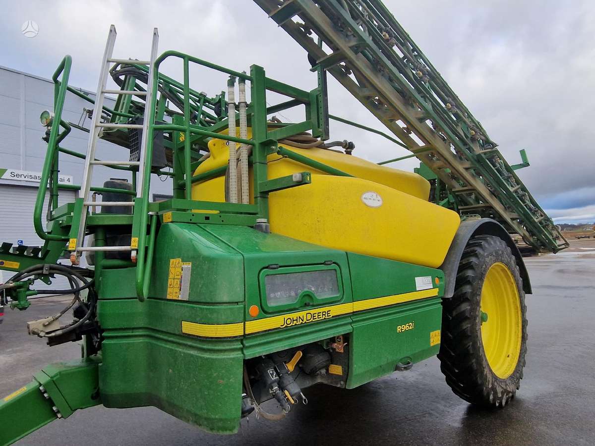 John Deere R 962 i, sprayers