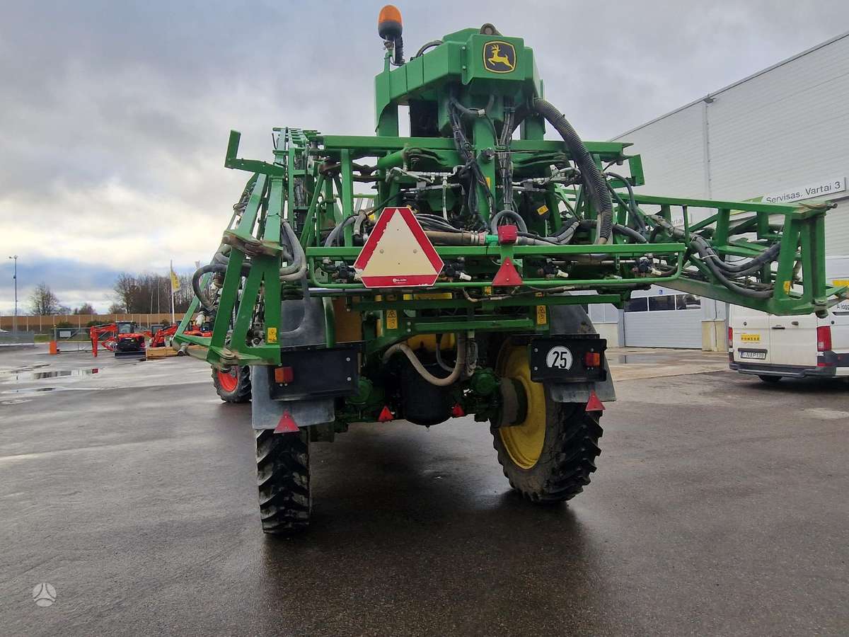 John Deere R 962 i, sprayers