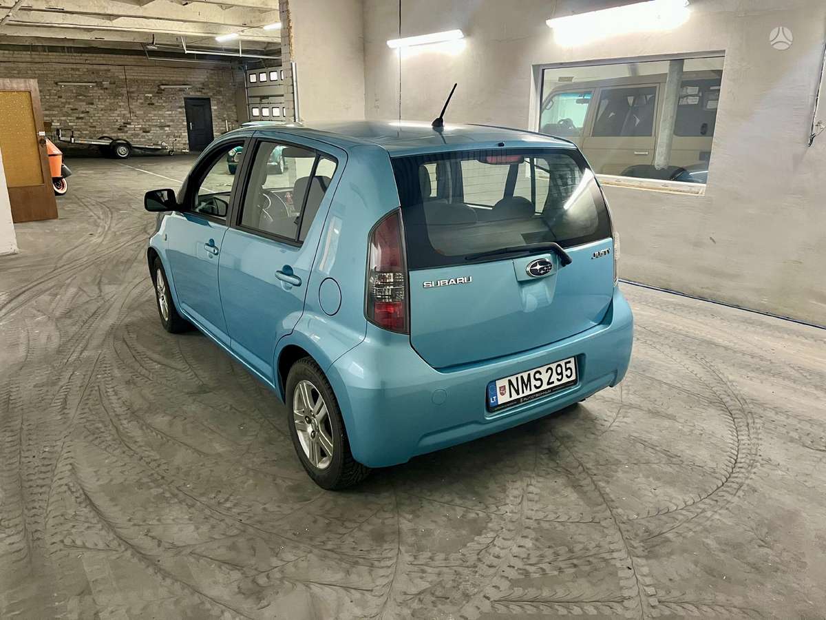 Subaru Justy, 1.0 l., hatchback