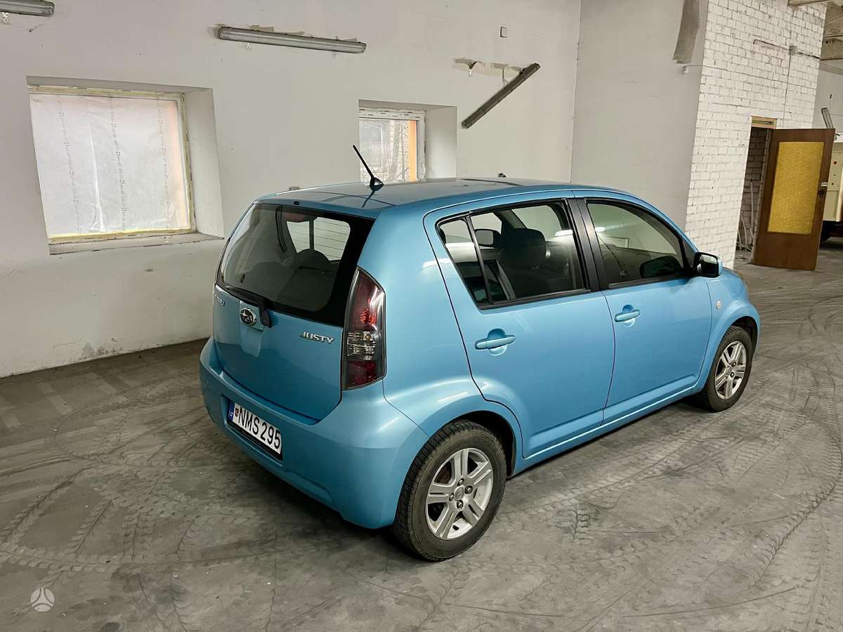 Subaru Justy, 1.0 l., hatchback