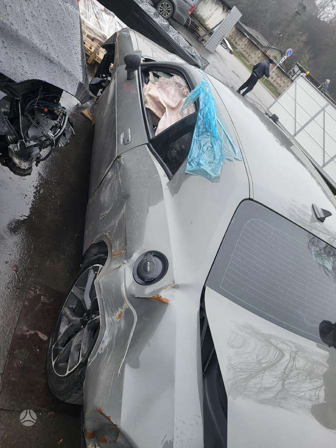 Dodge Challenger for parts