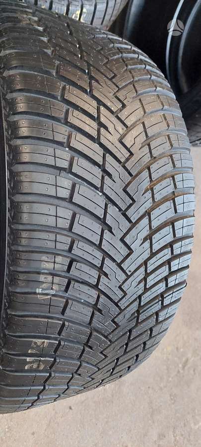 Pirelli, всесезонные 235/35 R19