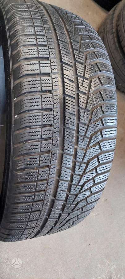 Hankook, winter 235/50 R19