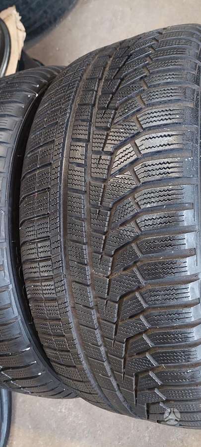 Hankook, žieminės 235/50 R19