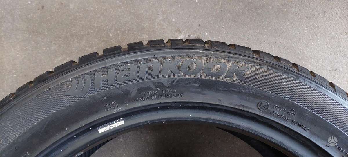 Hankook, žieminės 235/50 R19