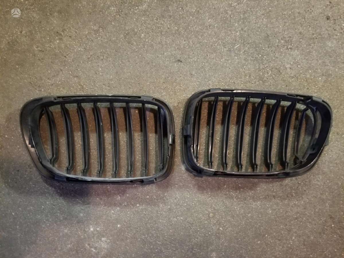 BMW 320 front grill