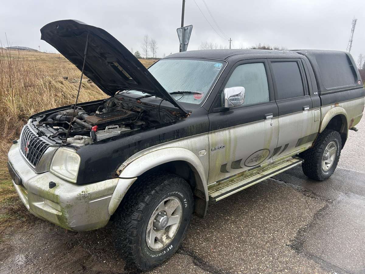 Mitsubishi L200 Dalis pristatome