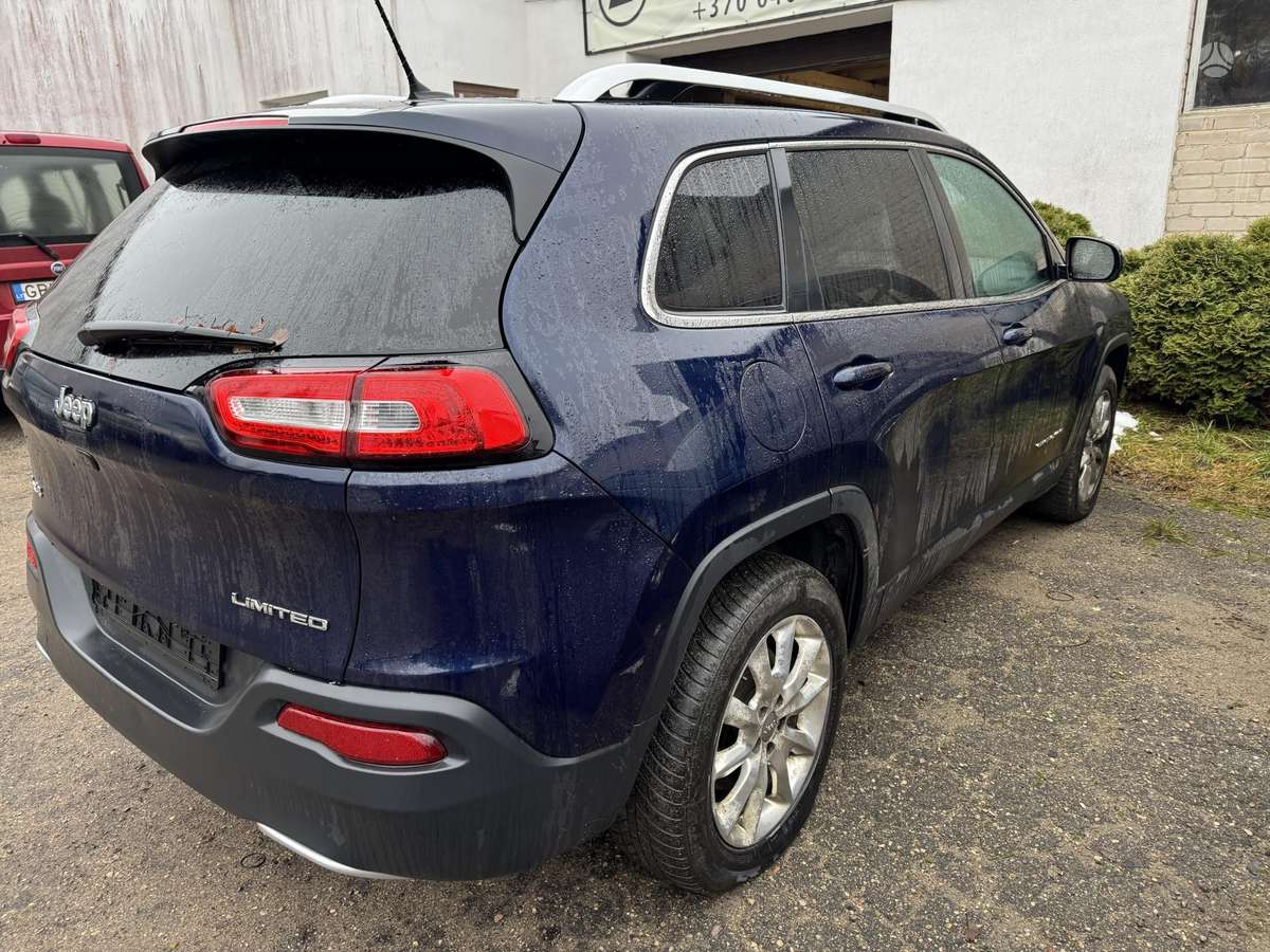 Jeep Cherokee Spalva pbu