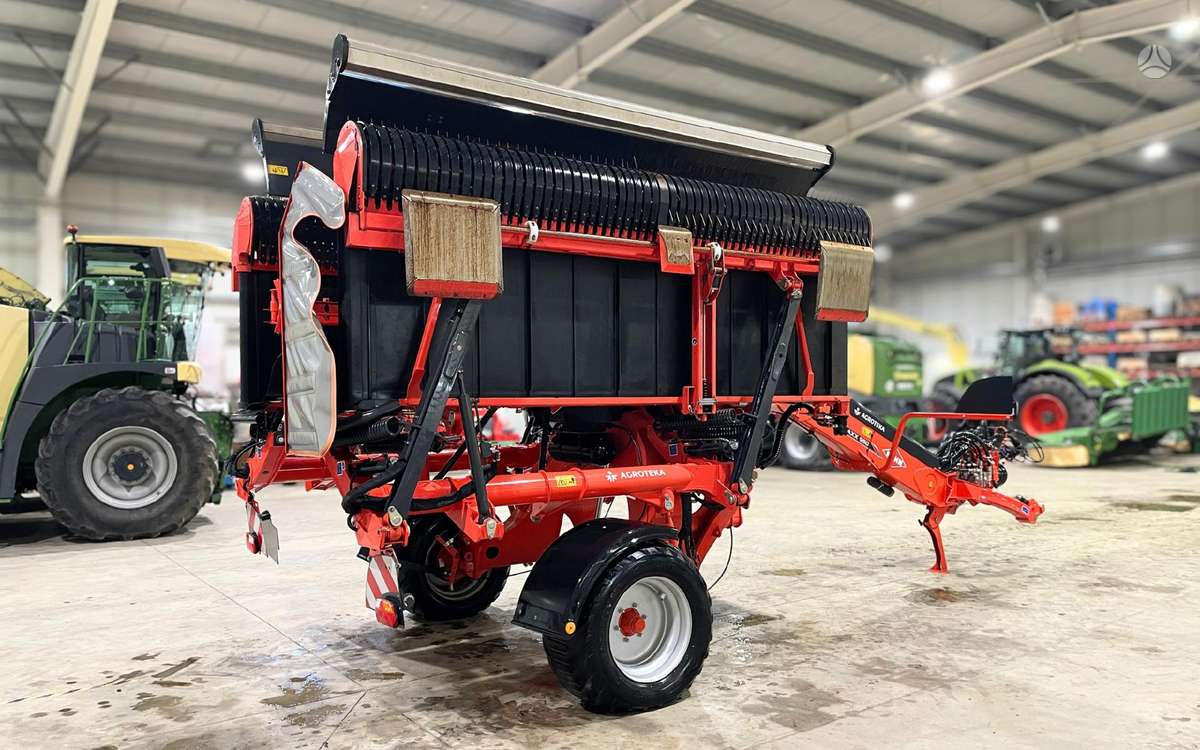 Kuhn Grėblys Merge Maxx 950, кормосмесители / кормораздатчики