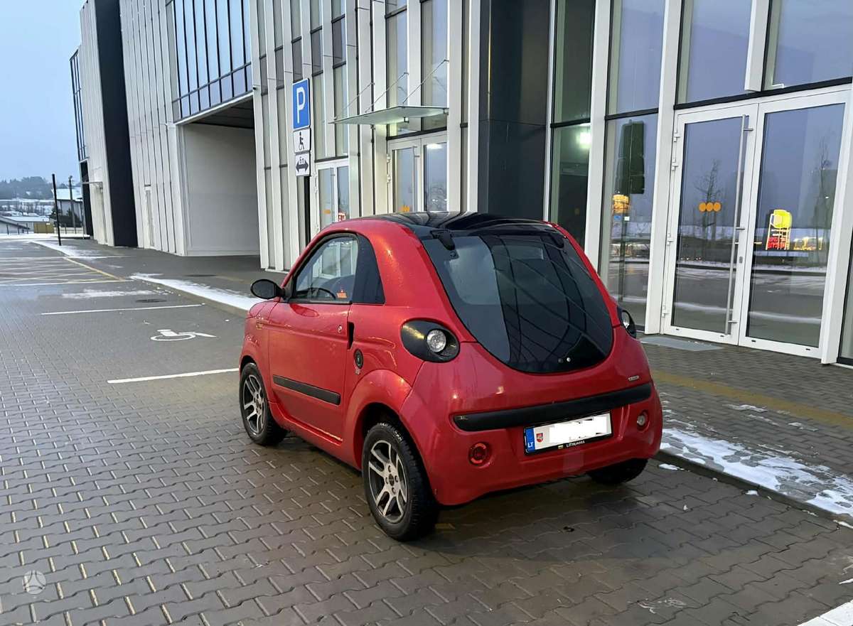 Microcar DUE, 0.5 l., Хэтчбек