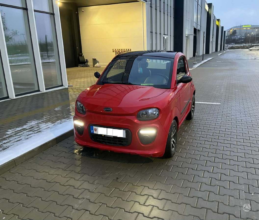 Microcar DUE, 0.5 l., hatchback