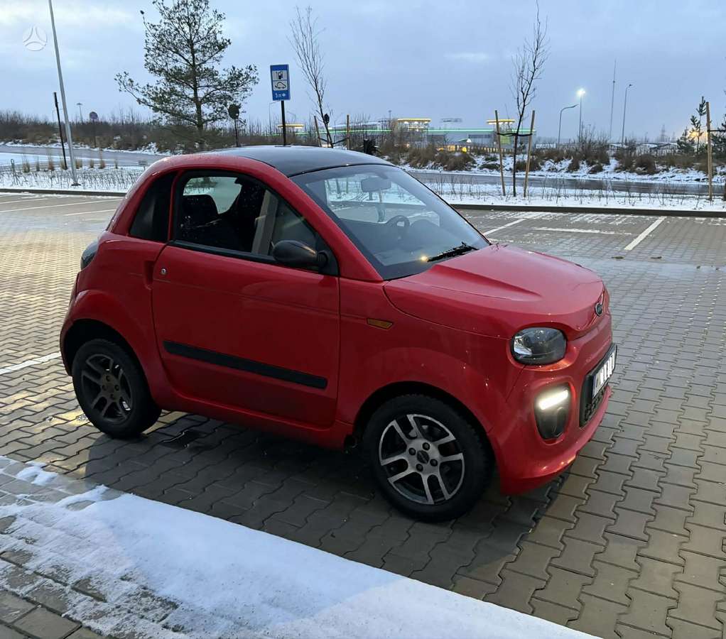 Microcar DUE, 0.5 l., hatchback