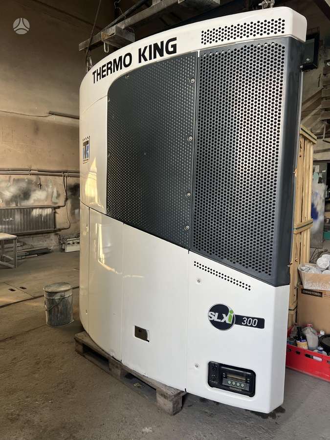 Schmitz SKO-24, refrigerated