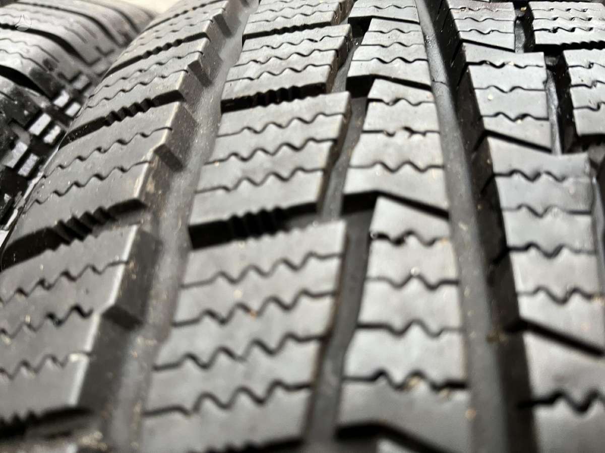 Hankook Winter RW06 8mm, winter 215/60 R17
