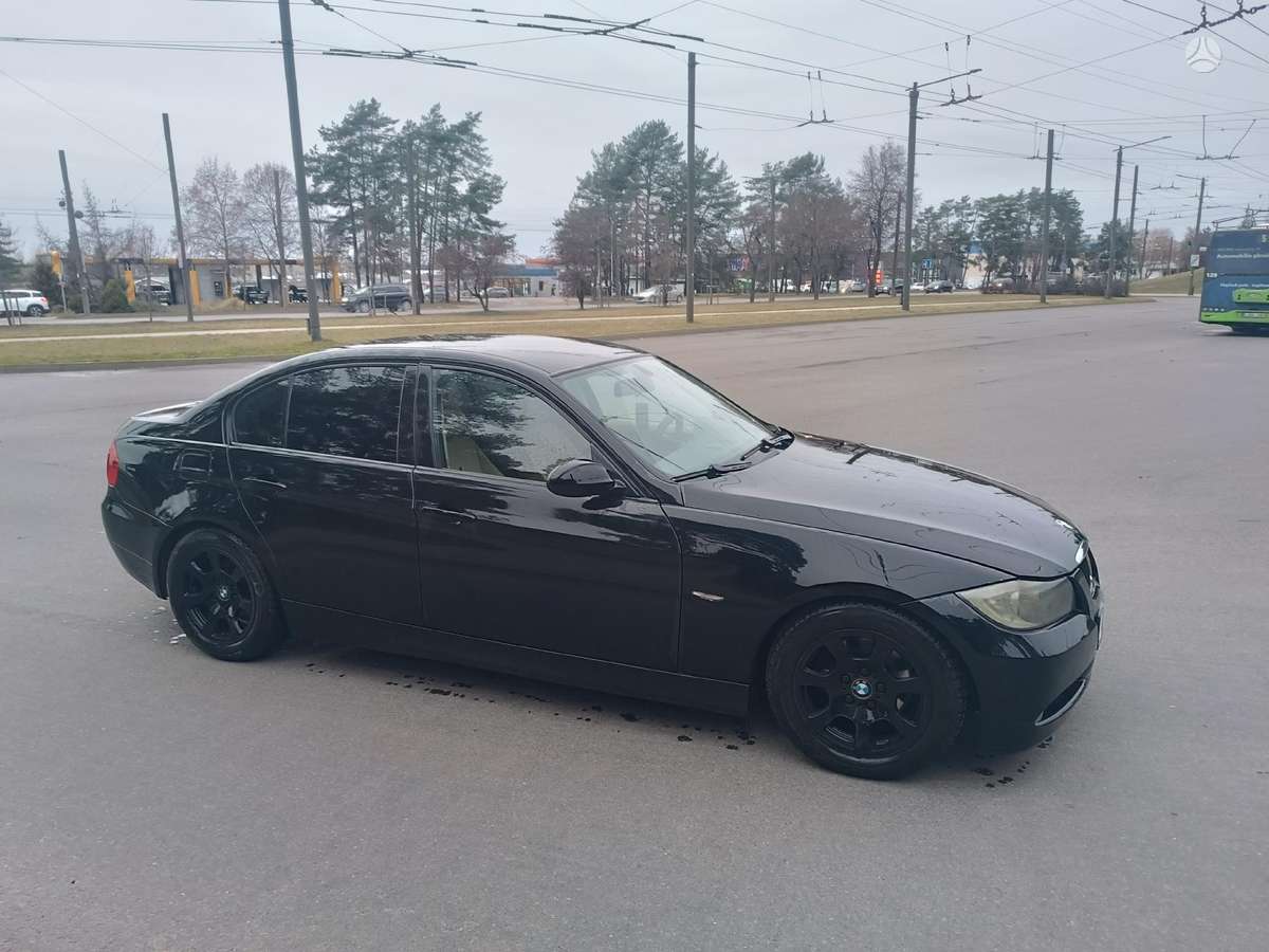 BMW 320, 2.0 l., sedanas