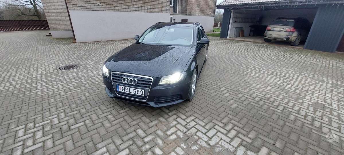 Audi A4, 1.8 l., universalas