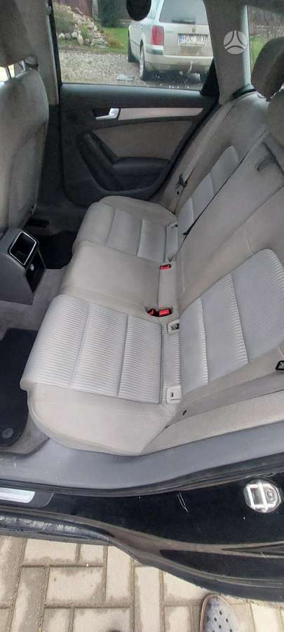 Audi A4, 1.8 l., universalas