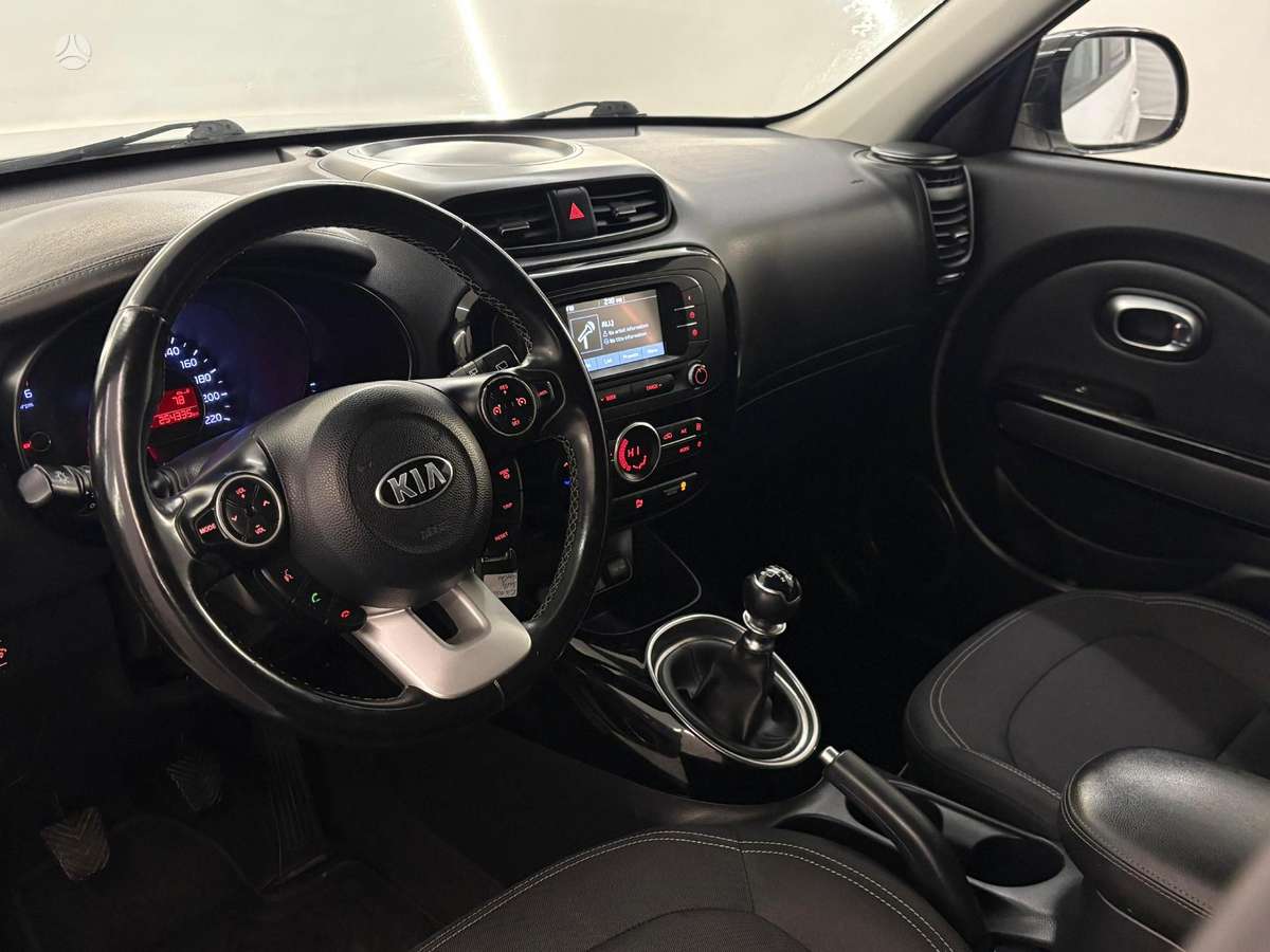 Kia Soul, 1.6 l., hatchback