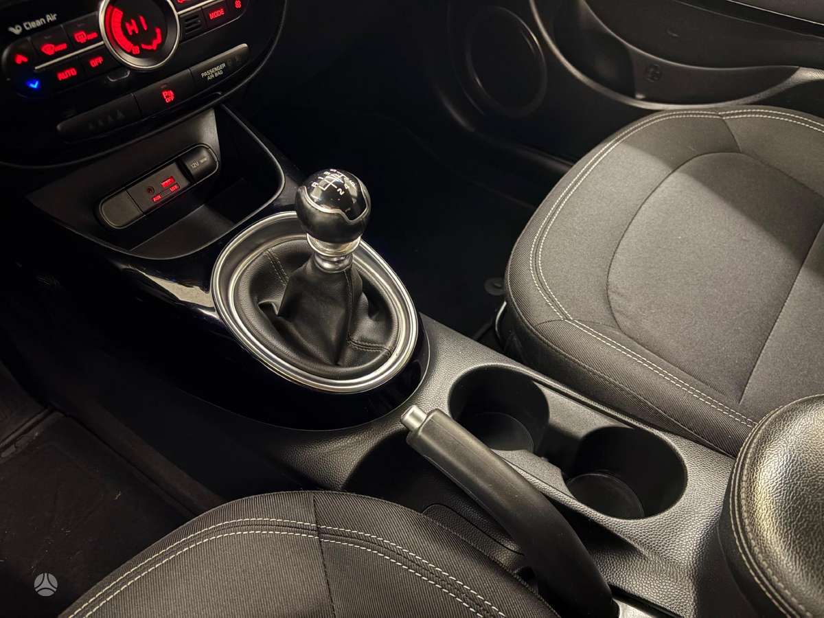Kia Soul, 1.6 l., hatchback