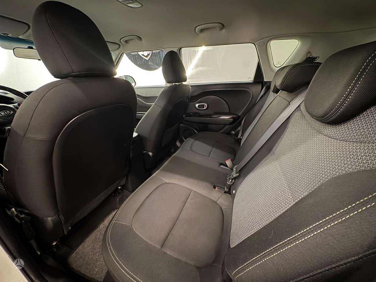 Kia Soul, 1.6 l., hatchback