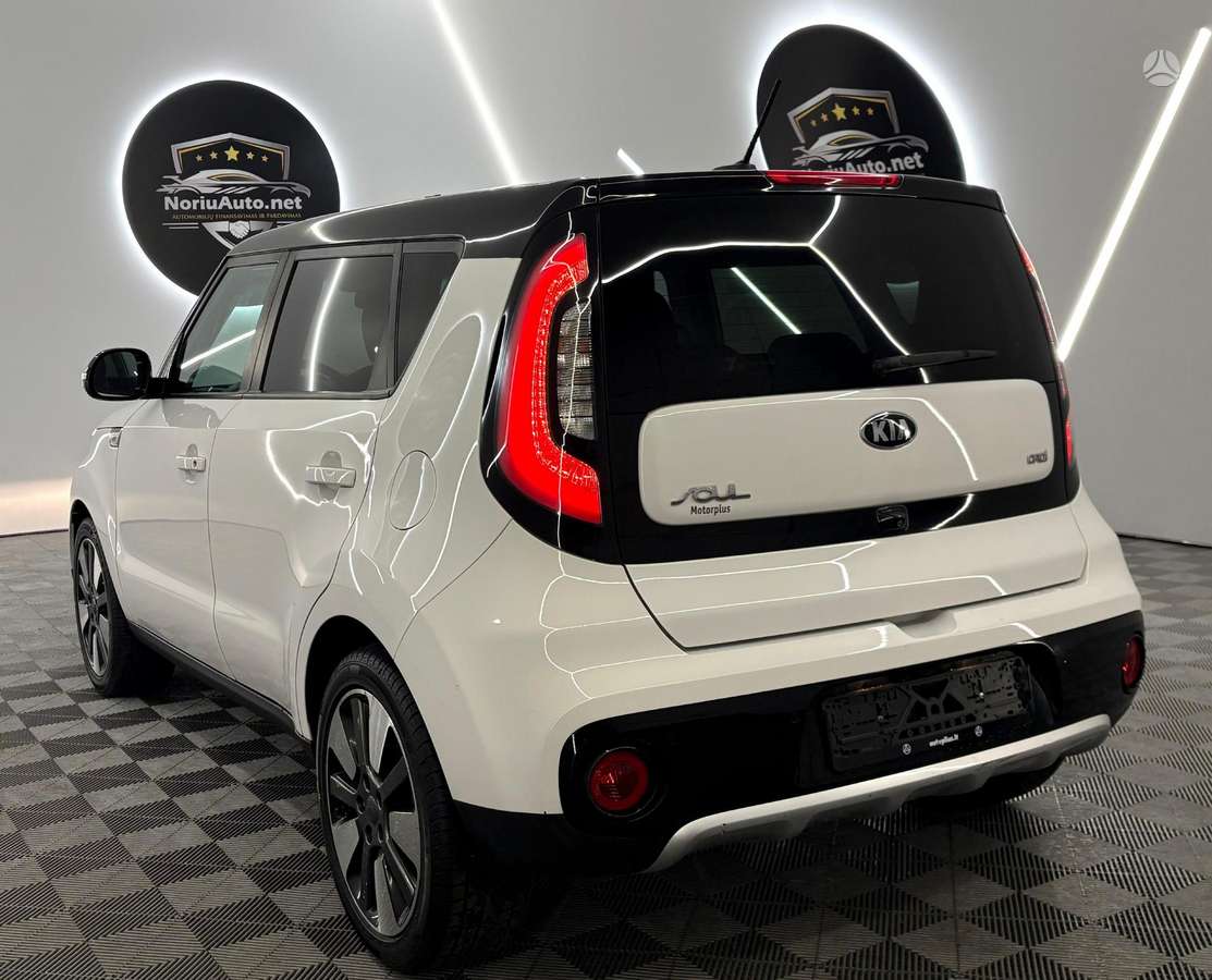Kia Soul, 1.6 l., hatchback