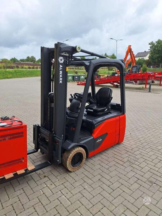 Linde E16, forklifts