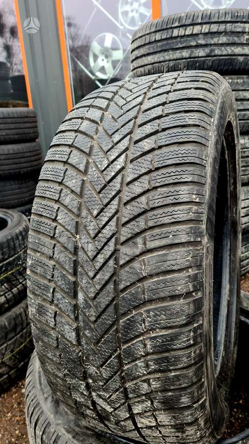 Bridgestone, зимние 275/50 R20