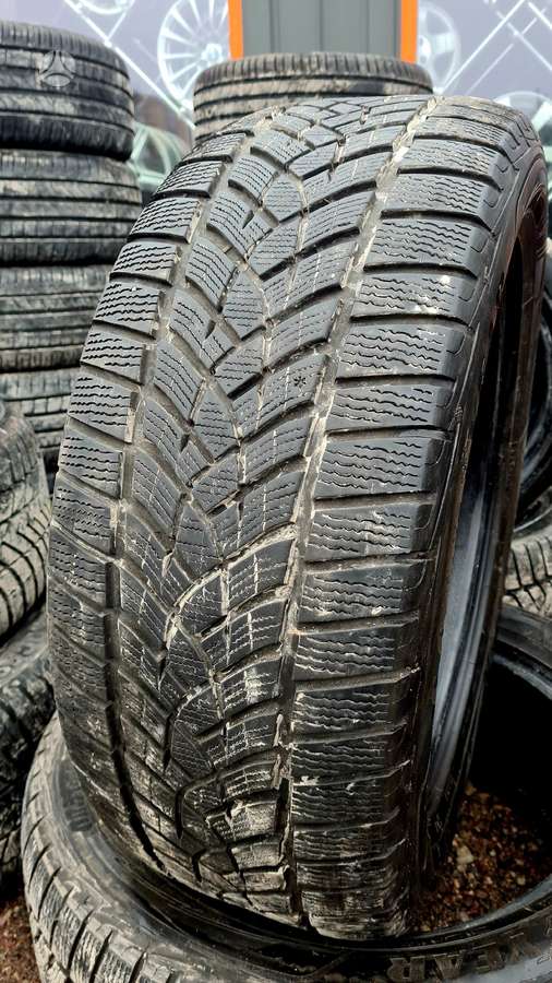 Goodyear, winter 275/50 R20