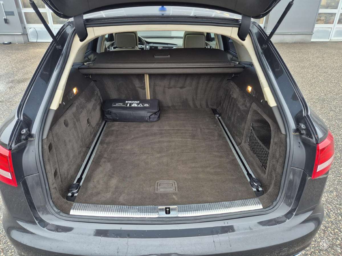 Audi A6, 3.0 l., wagon