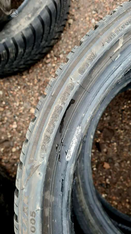 Bridgestone, žieminės 235/35 R19